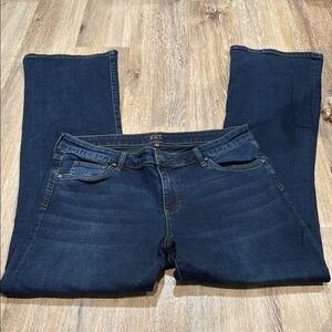Kut from the Kloth Size 14 Blue Boot Cut Jeans with Classic Style